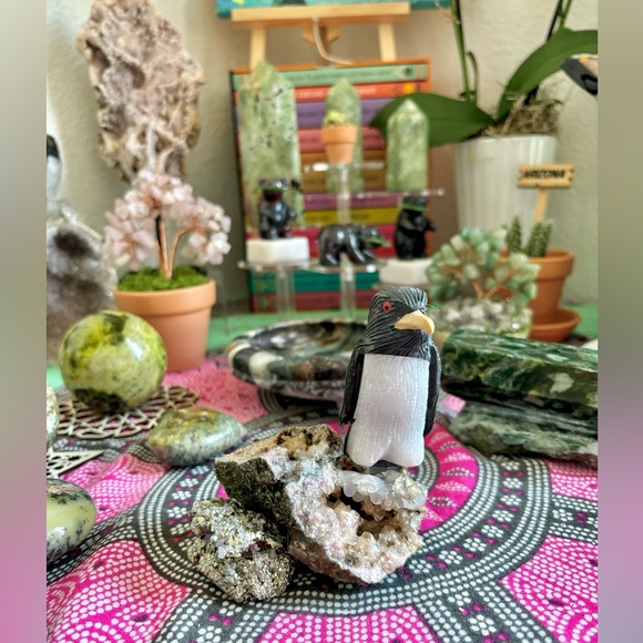 Gemstone Carving on Pink Amethyst - Picture 4 of 8